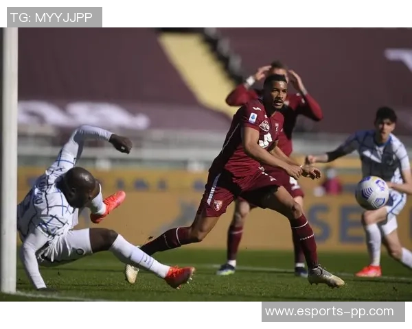 米兰时隔四年半再克都灵客场胜利难得仅有两次记录 米兰时隔四年半再克都灵客场胜利难得仅有两次记录